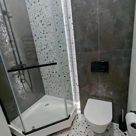 Brativ Rohatynciv 32 Апартаменти *